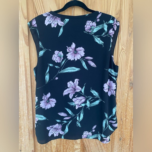 RW&Co Blouse - Picture 2 of 3